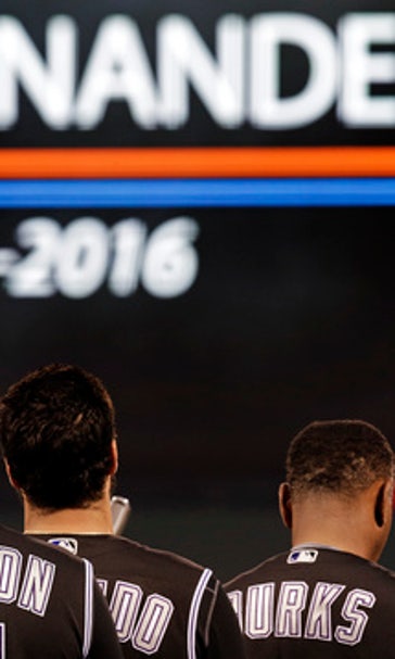 The Latest: Fans line up for Jose Fernandez public viewing